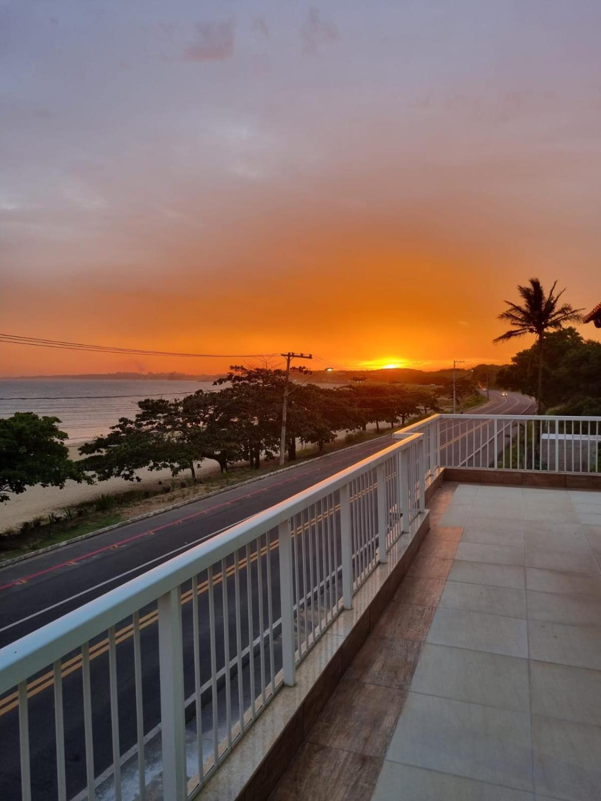 Ipe Amarelo - Frente Ao Mar Na Praia De Meaipe, Guarapari Exteriör bild